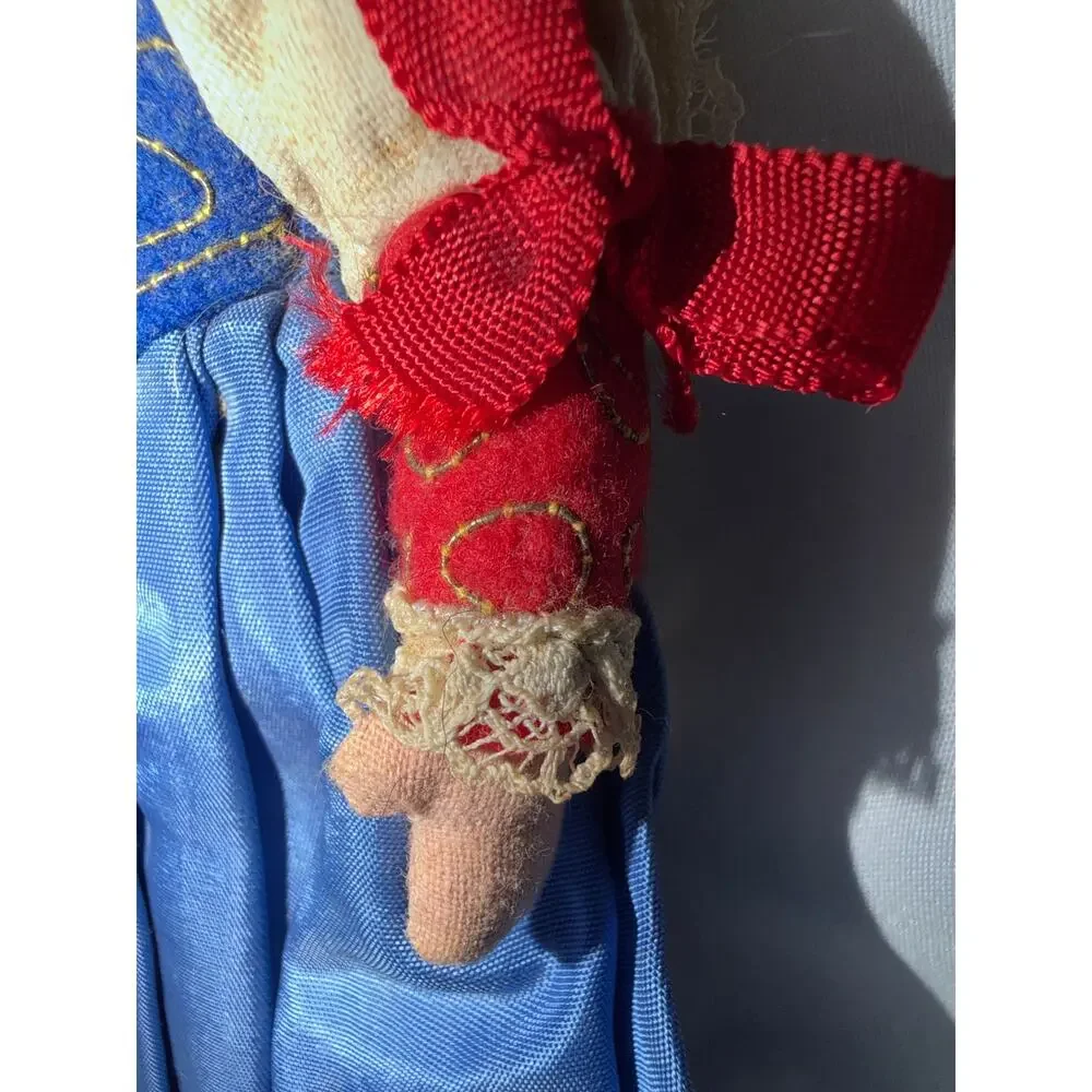 Vintage Spanish Souvenir Doll Felt Face Cloth Body Lace Mantilla Poseable 10